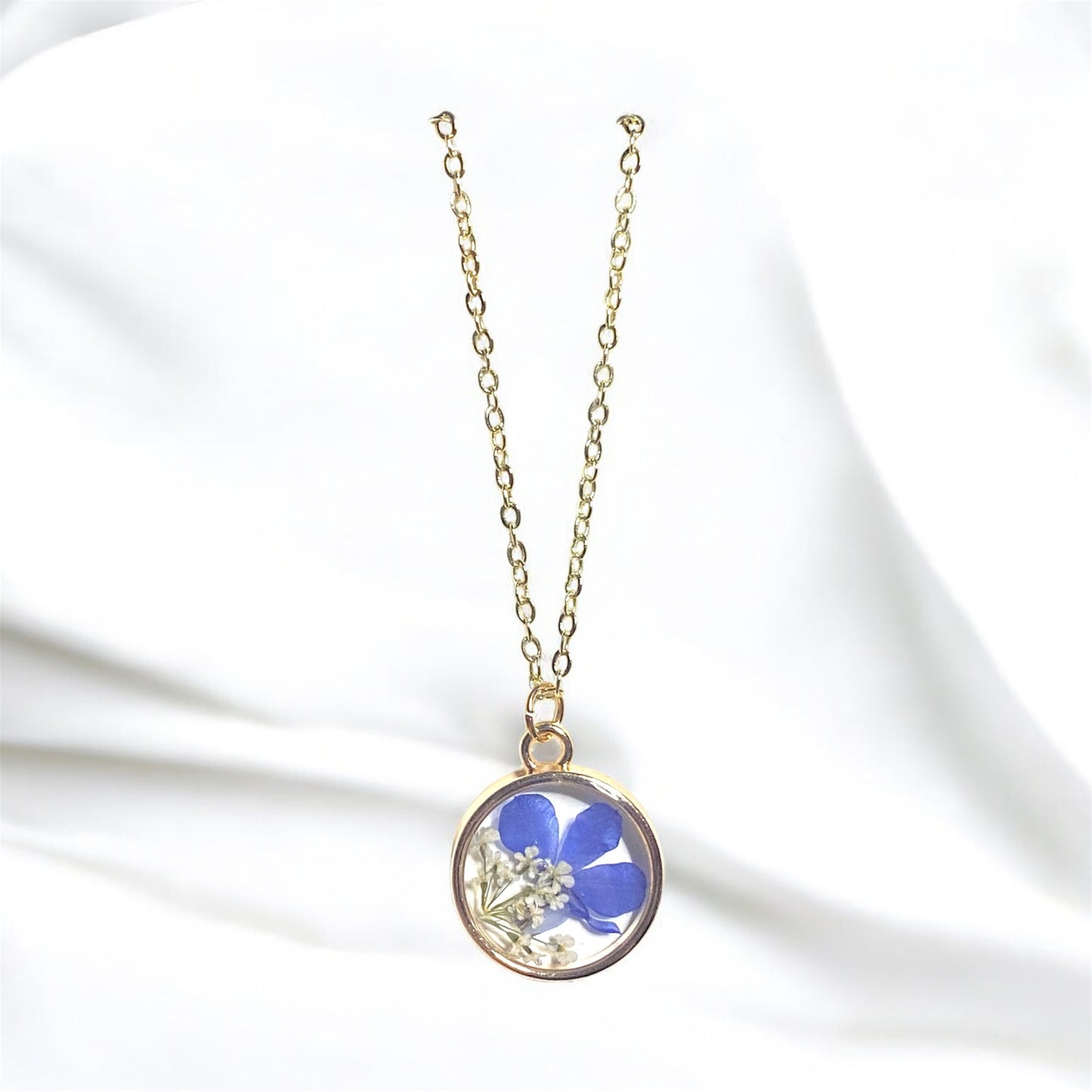 Dainty Queen Anne’s Lace with Lobelia Flower Necklace