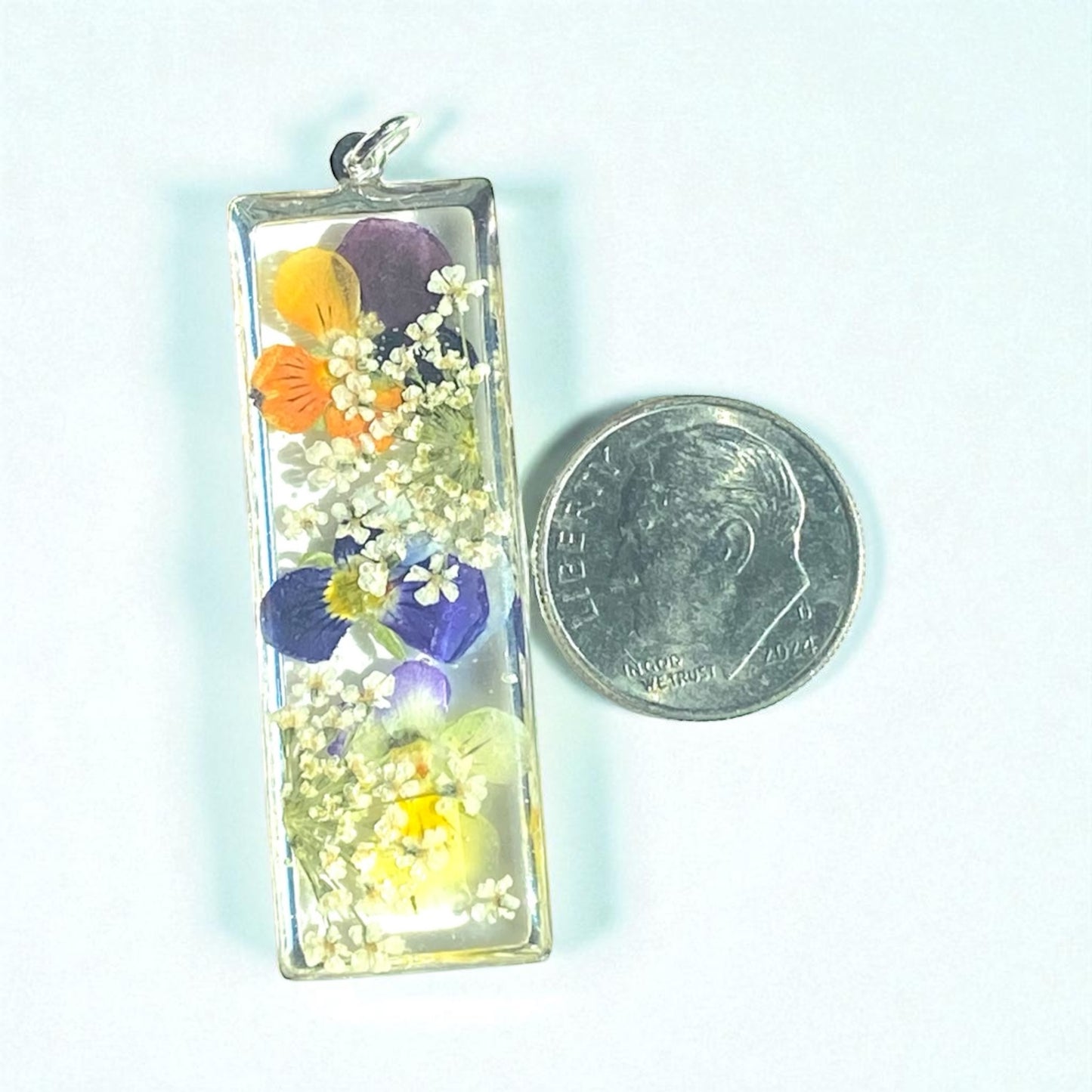 Mixed Pansies Necklace with Queen Anne’s Lace