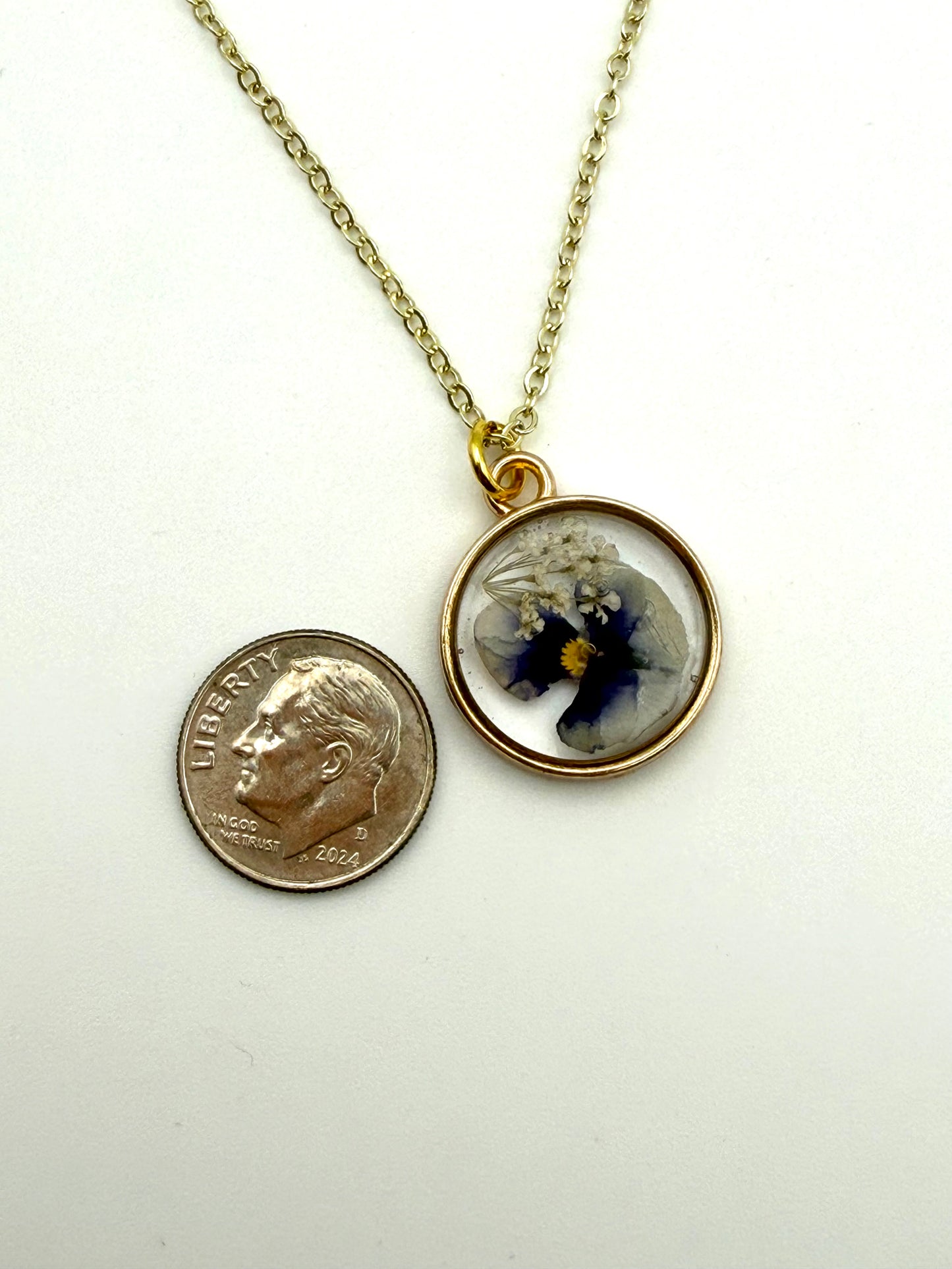 Mini Pansy with Queen Anne’s Lace