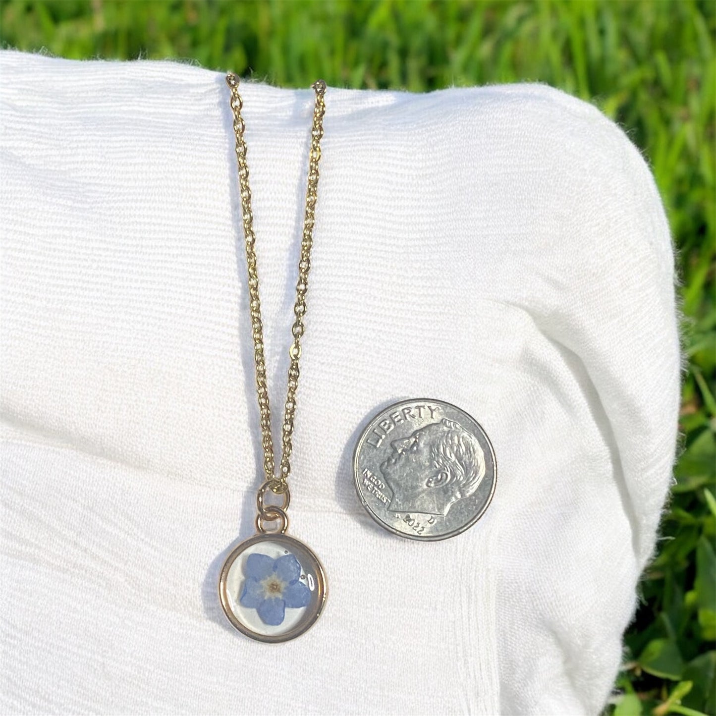 Dainty Rose Gold Bezel with Blue Forget-Me-Not Flower on a Brass Chain
