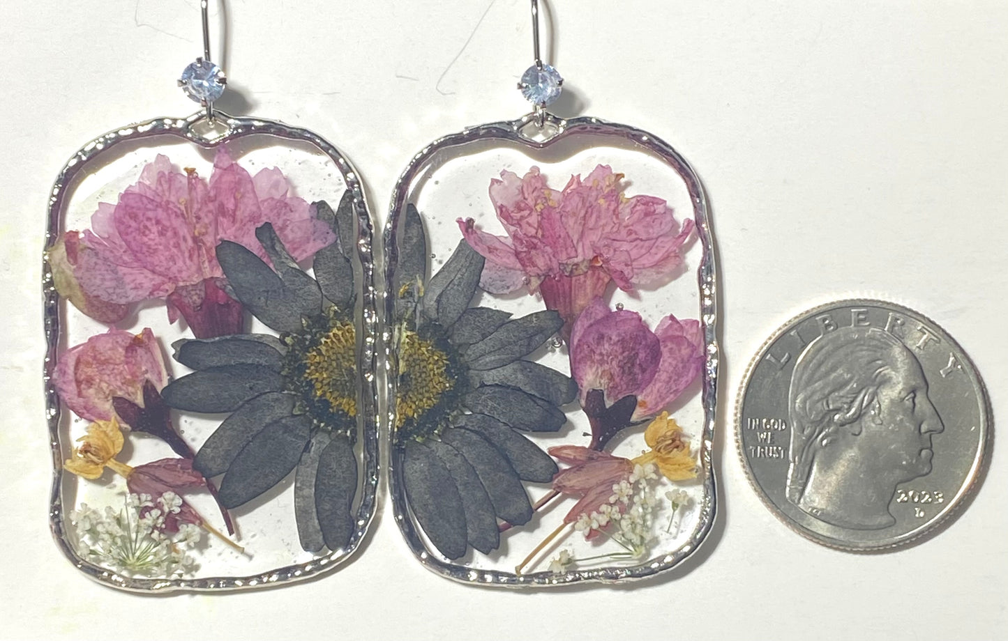 Split Black Daisies, Cherry Blossoms, Crab Apples with Queen Anne’s Lace