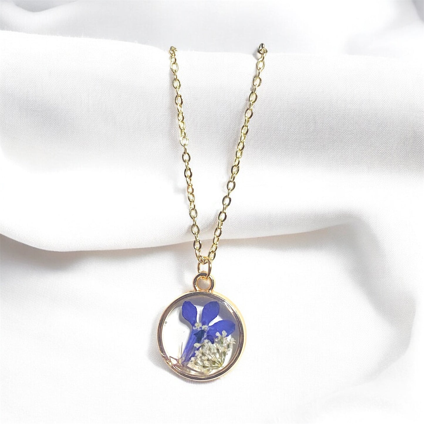 Dainty Queen Anne’s Lace with Lobelia Flower Necklace