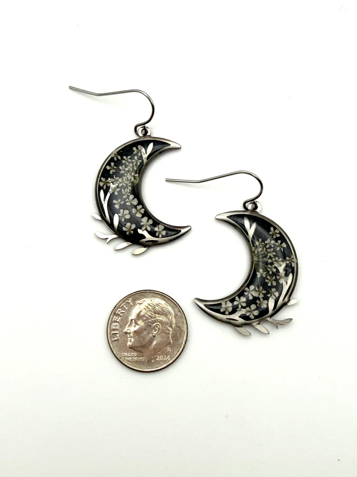 Black Crescent Moons