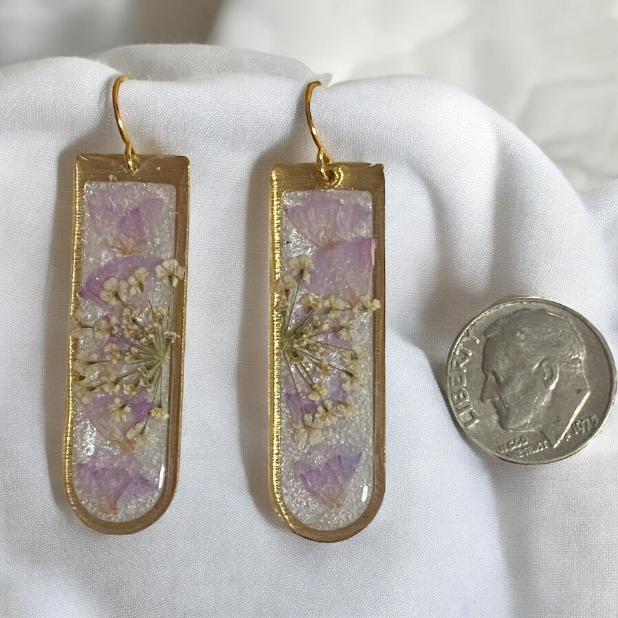Opal White Mica Powder with Purple Wild Flower Heads and pieces of Queen Anne’s Lace