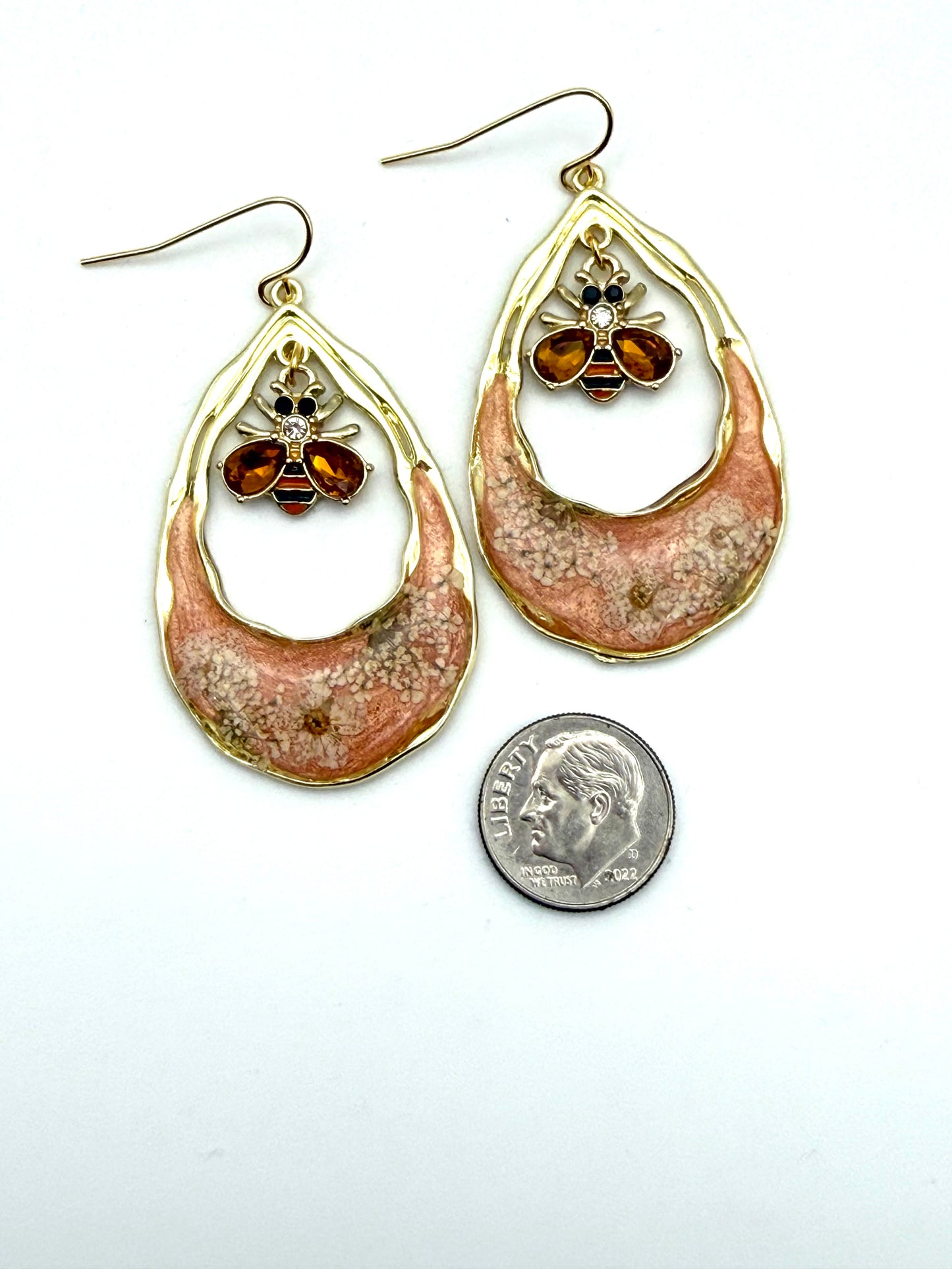 Orange Mica Powder, Plum Blossoms, and Queen Anne’s Lace with Bee Charms