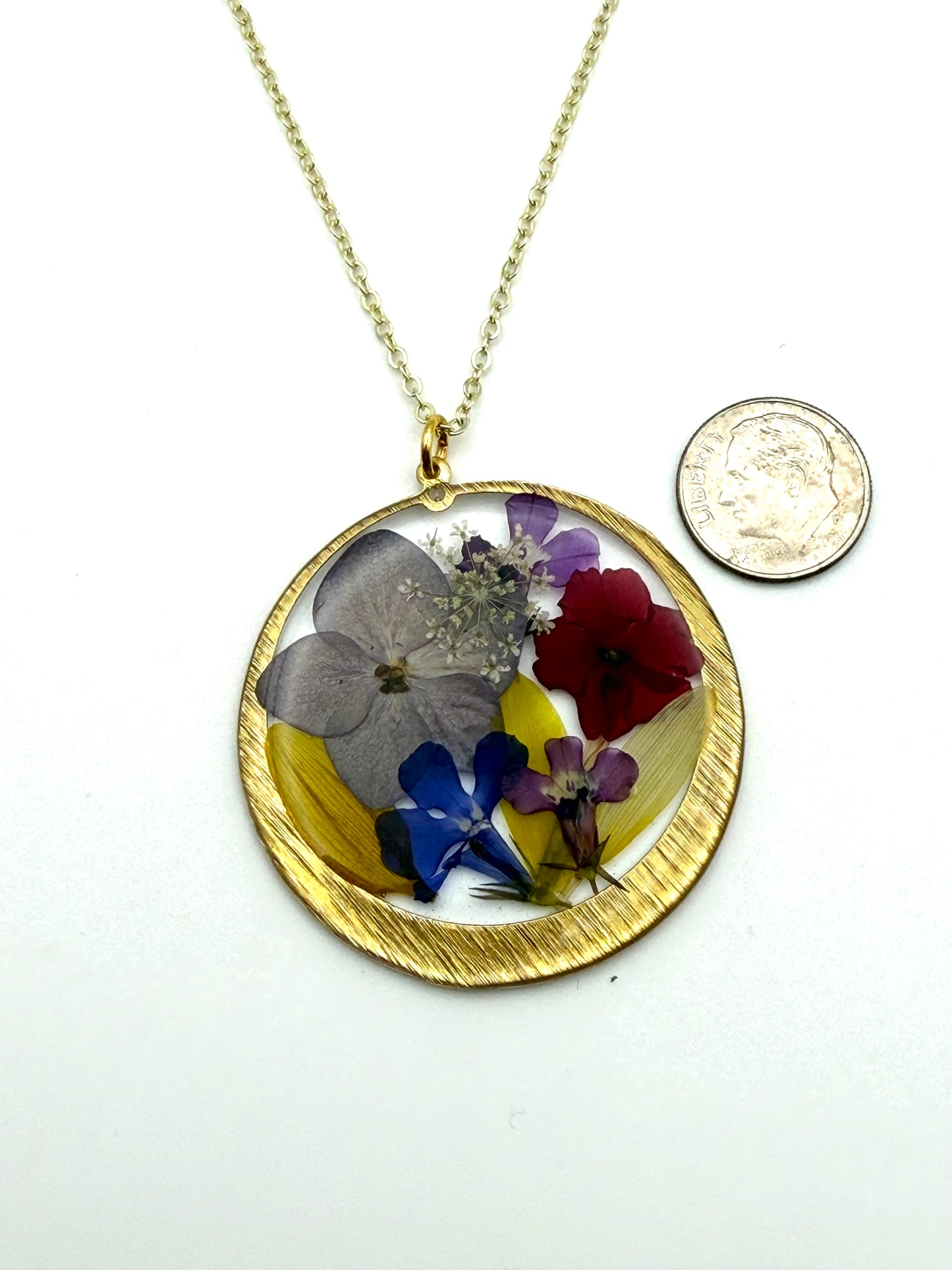 Sunflower Petals, Hydrangea, Red Verbena,Lobelia, and Forget-Me-Nots
