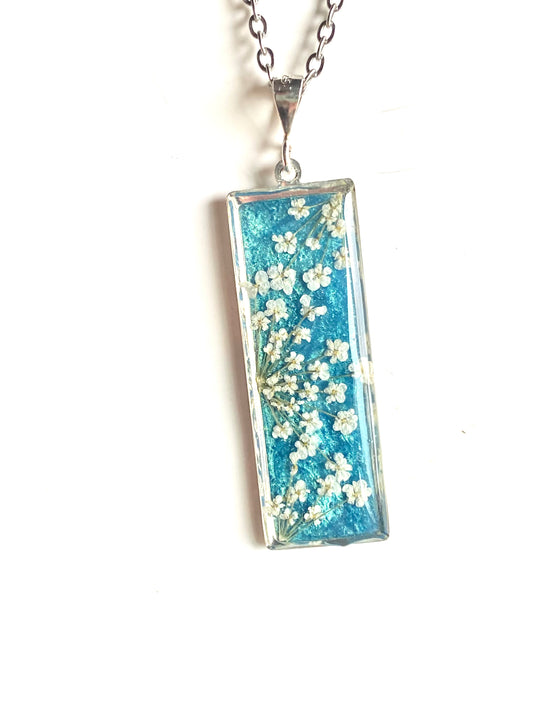 Teal Mica Powder with Queen Anne’s Lace