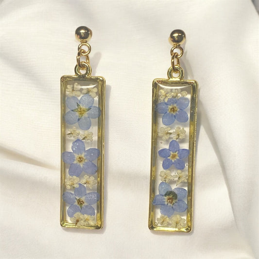 Blue Forget-Me-Nots with Pieces of Queen Anne’s Lace