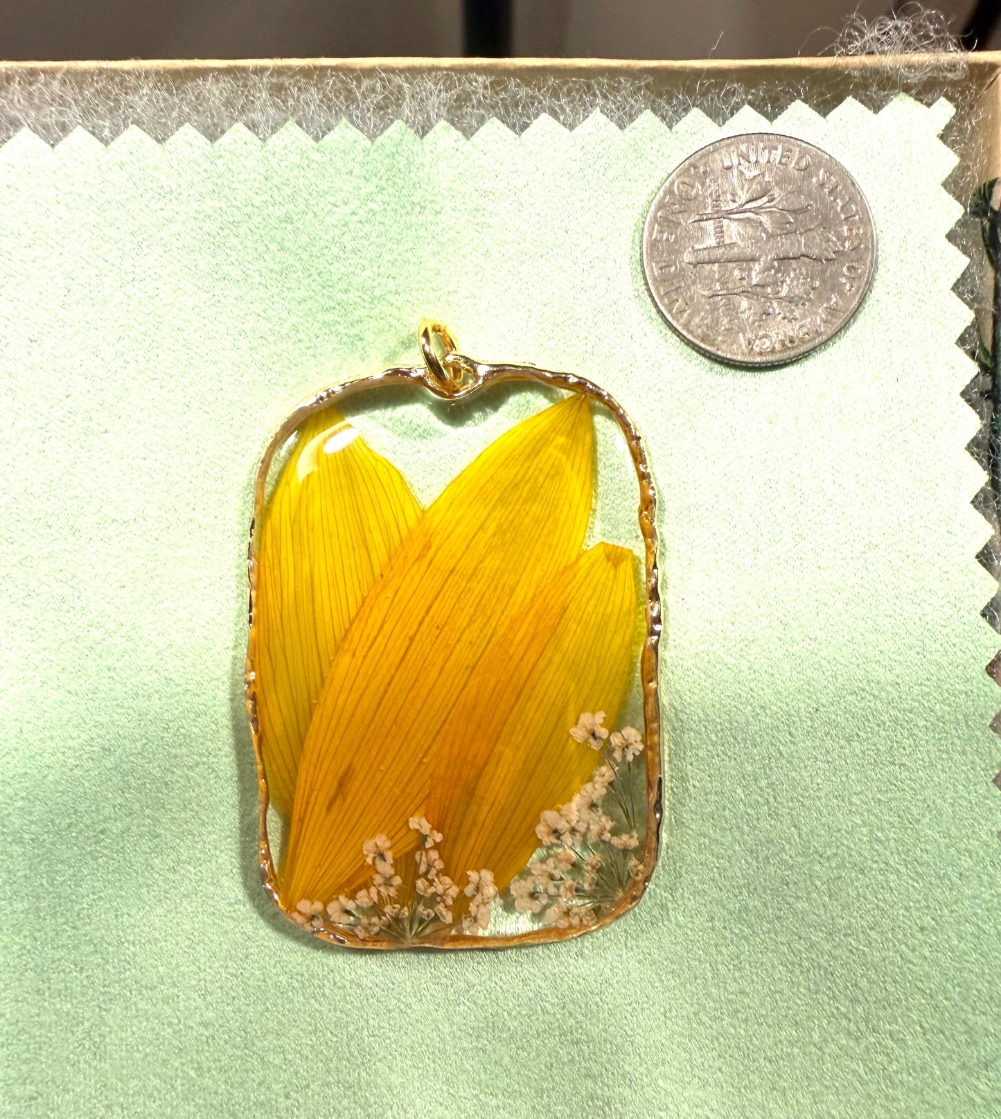 Sunflower Petals with Queen Anne’s Lace