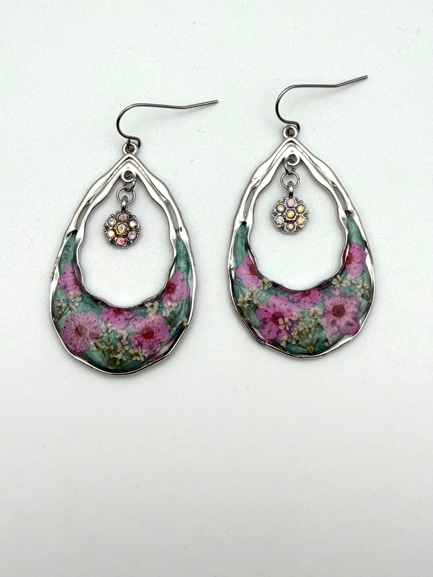 Teal Mica Powder with Pink Plum Blossoms, and Queen Anne’s Lace