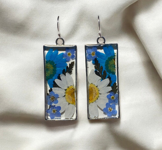 Teal & White Daisies, Dry Pressed Black Dyed Fern, and Blue Forget-Me-Not Flowers
