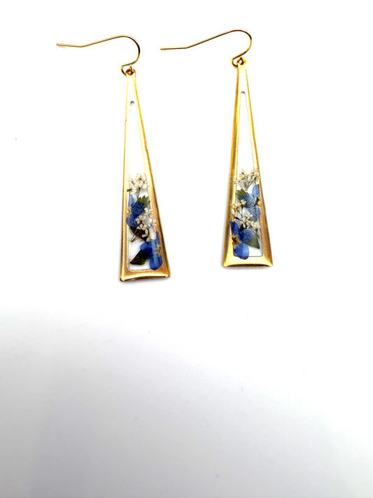 Pieces of Queen Anne’s Lace and Blue Forget-Me-Not