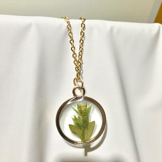 Dainty Wild Flower Necklace