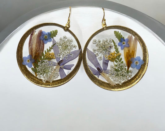 Dry Pressed Fern with Blue Forget-Me-Nots, Queen Anne’s Lace, and Eastern Blue Star