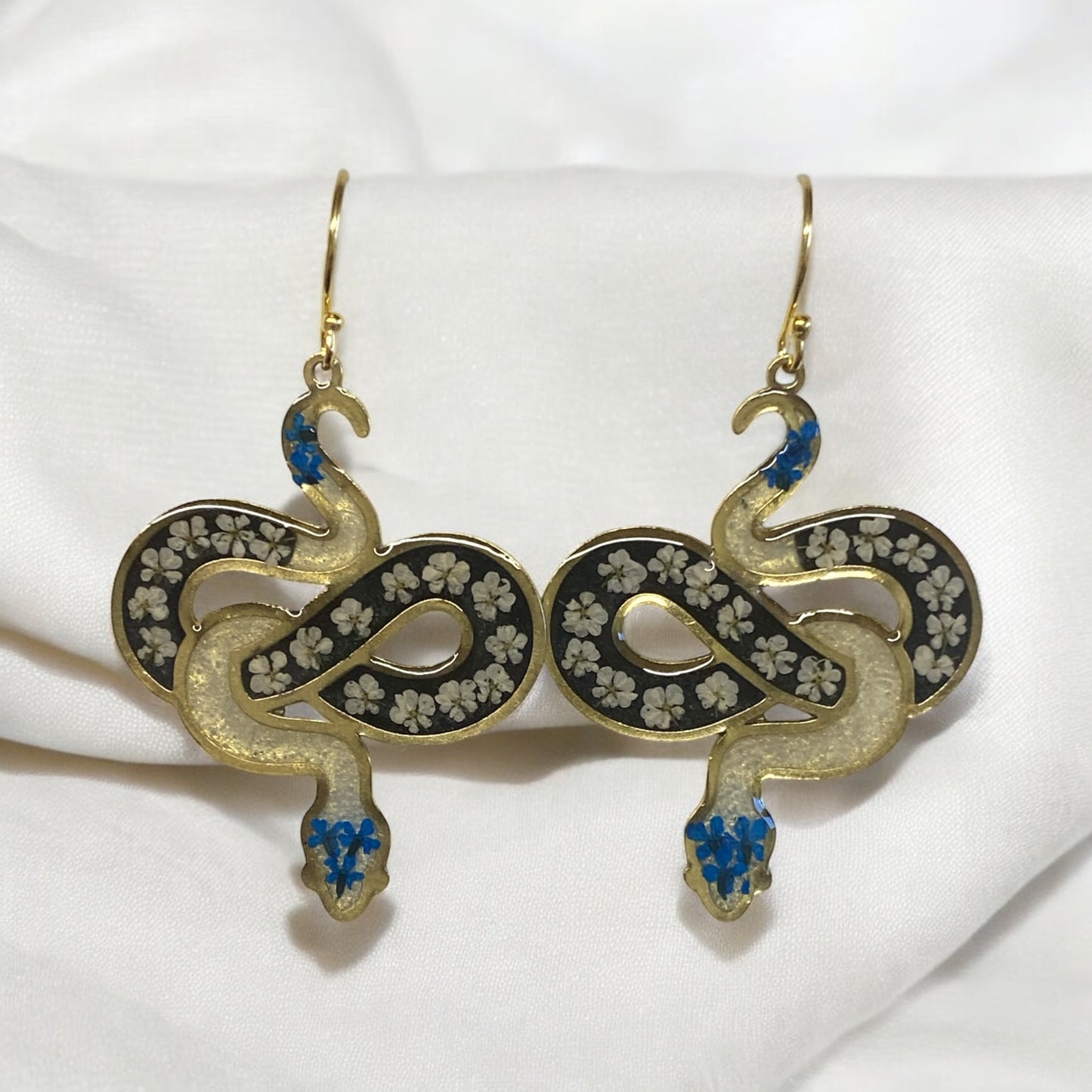 Snake Bezel Earrings with Queen Anne’s Lace
