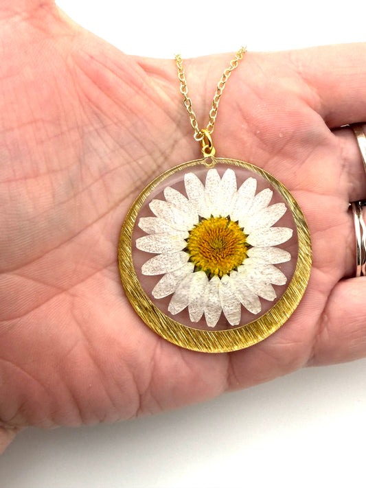 Daisy Necklace