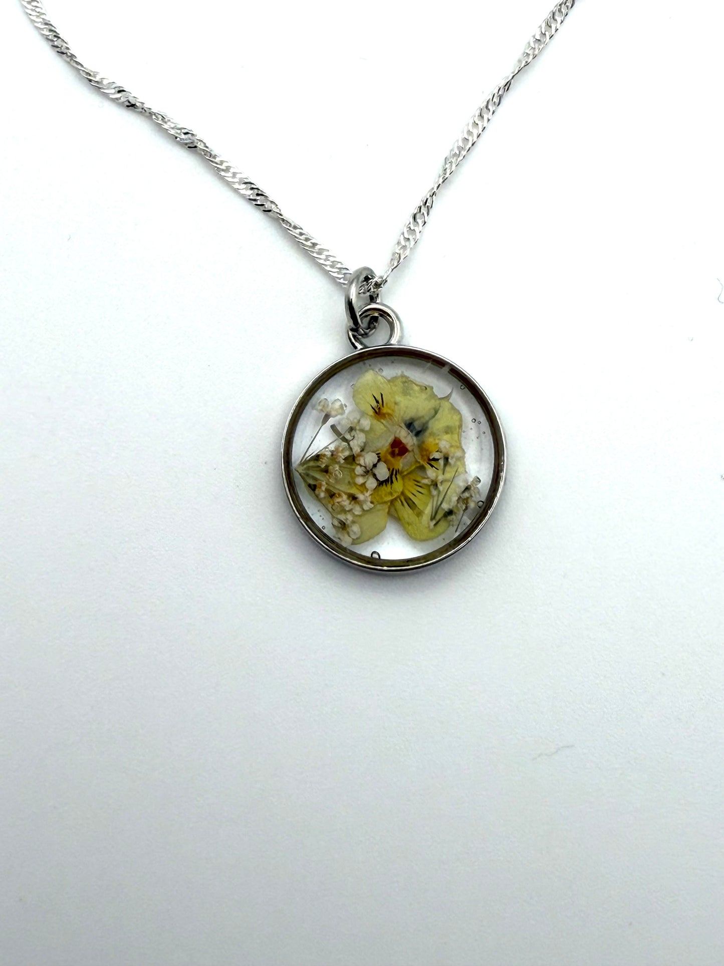 Mini Yellow Pansies with Queen Anne’s Lace