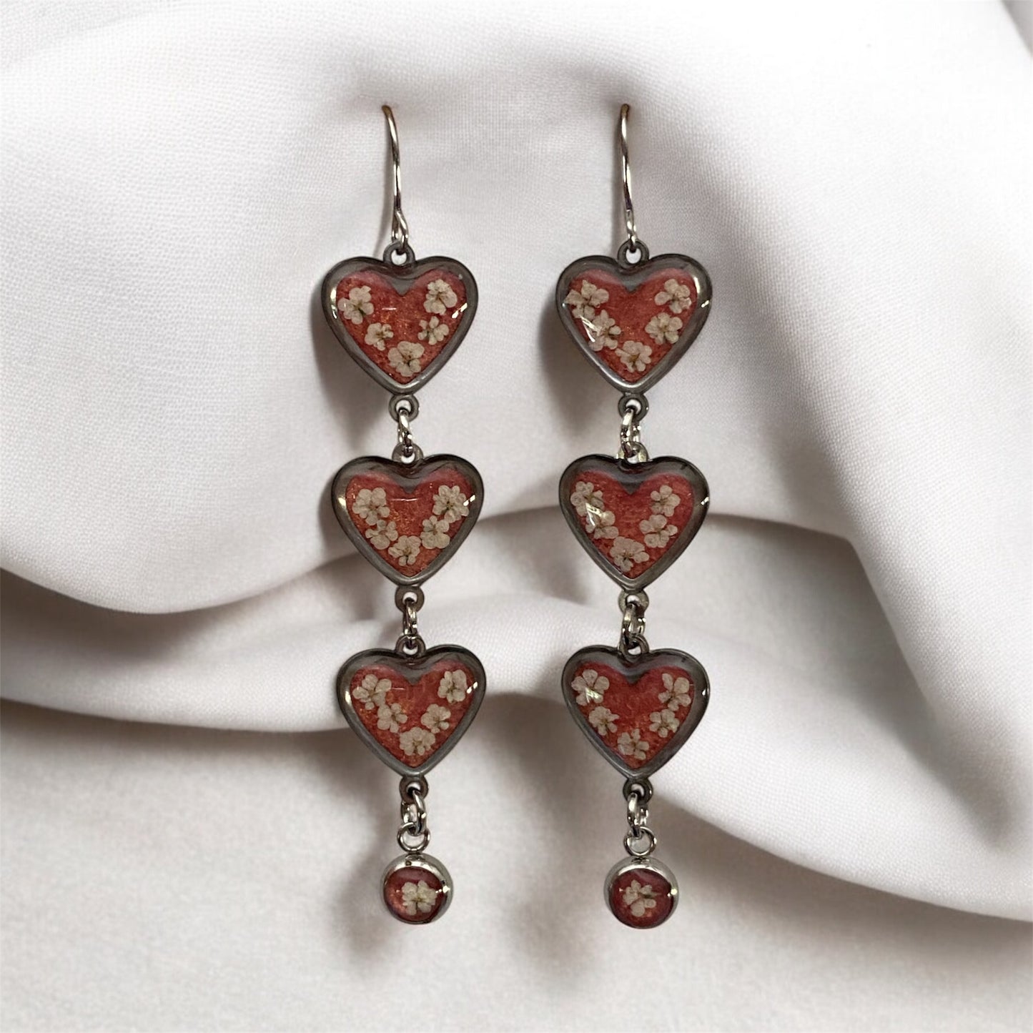 Pink Mica Powder with Pieces of Queen Anne’s Lace Dangle Earrings