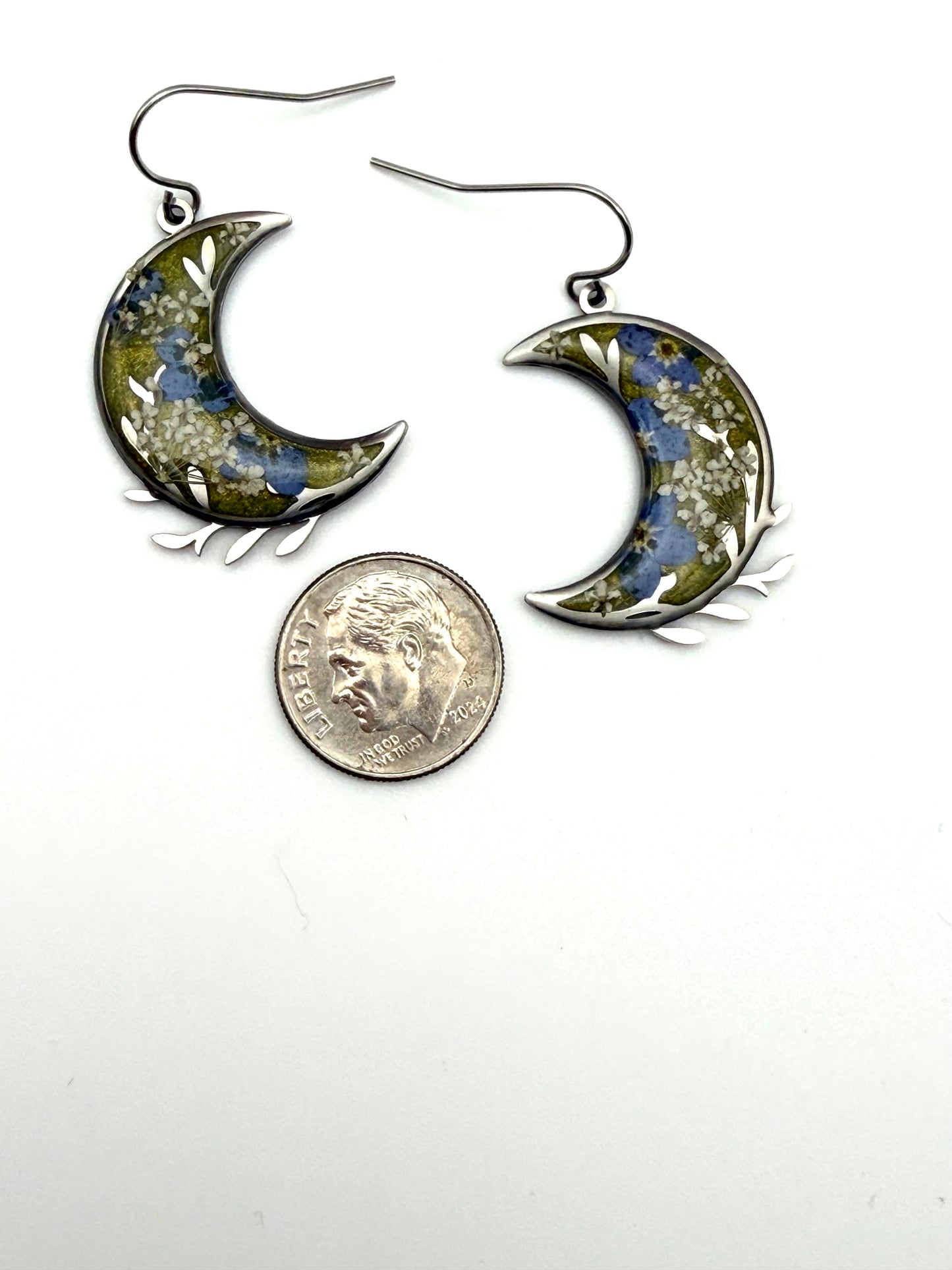 Green Crescent Moons with Forget-Me-Nots and Queen Anne’s Lace
