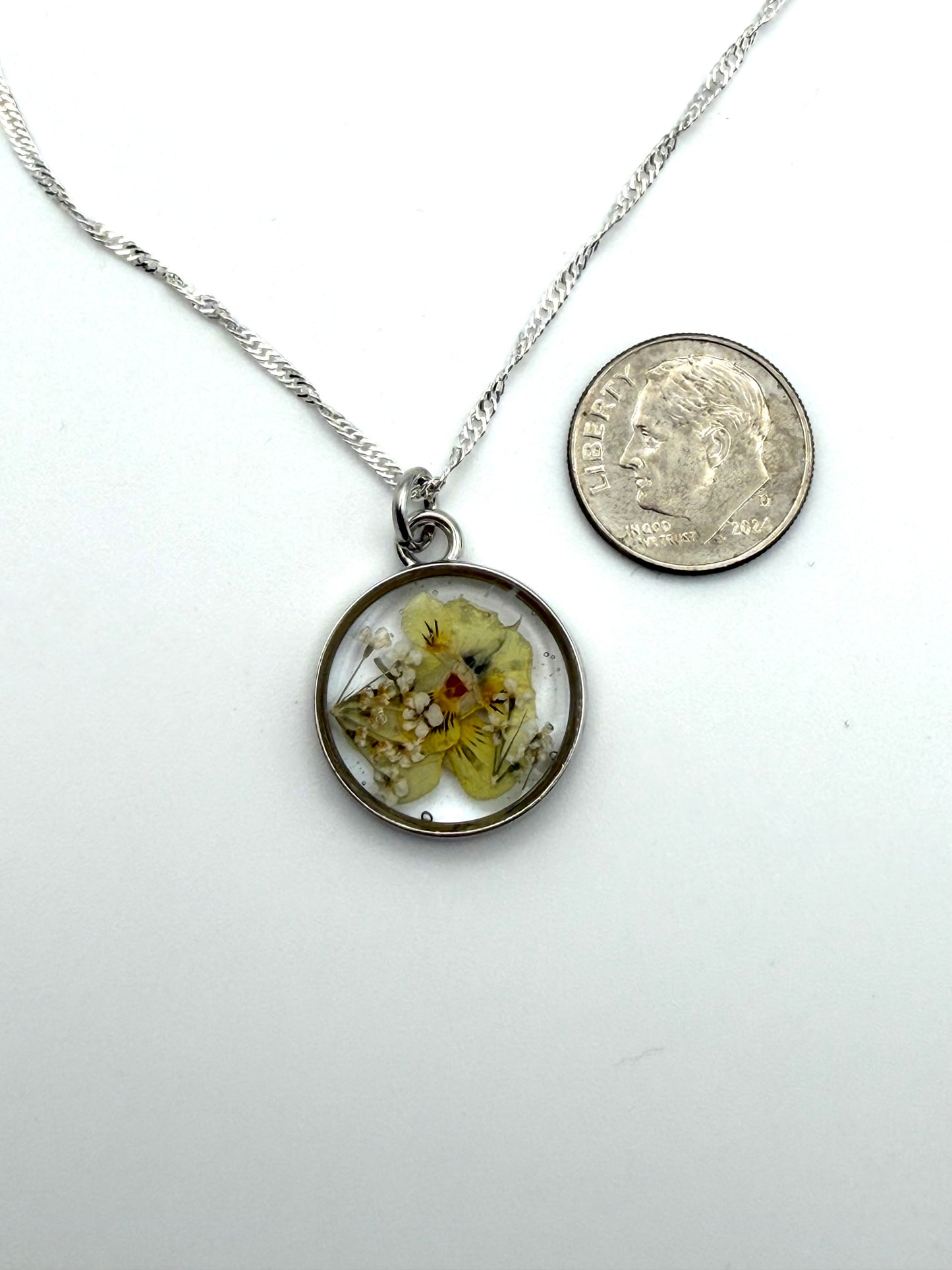 Mini Yellow Pansies with Queen Anne’s Lace