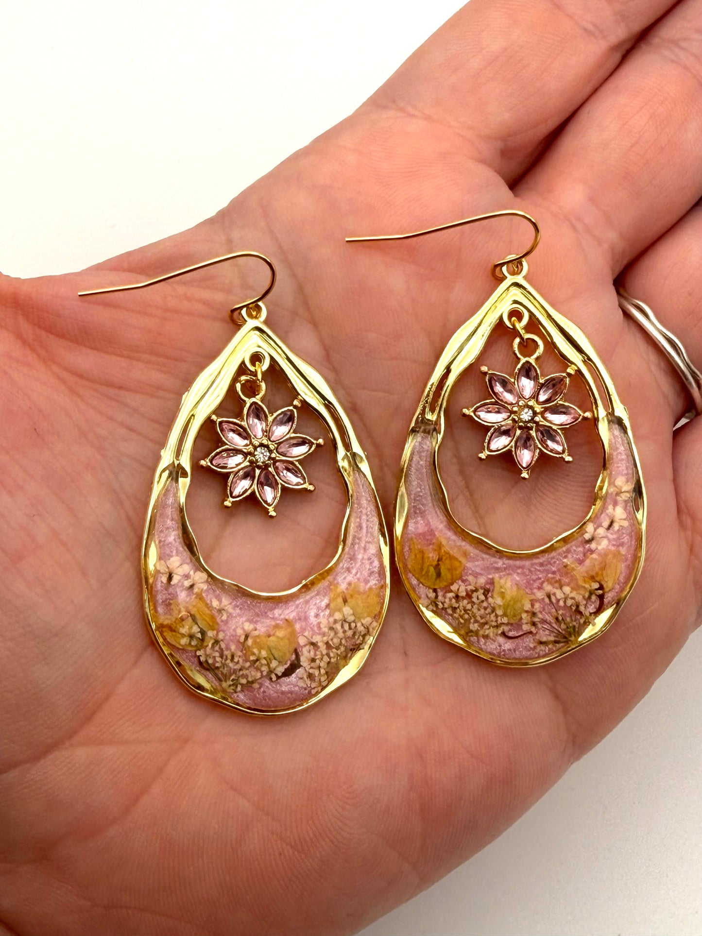 Light Pink Mica Powder, Lily of the Valley, and Queen Anne’s Lace with Pink Flower Charms