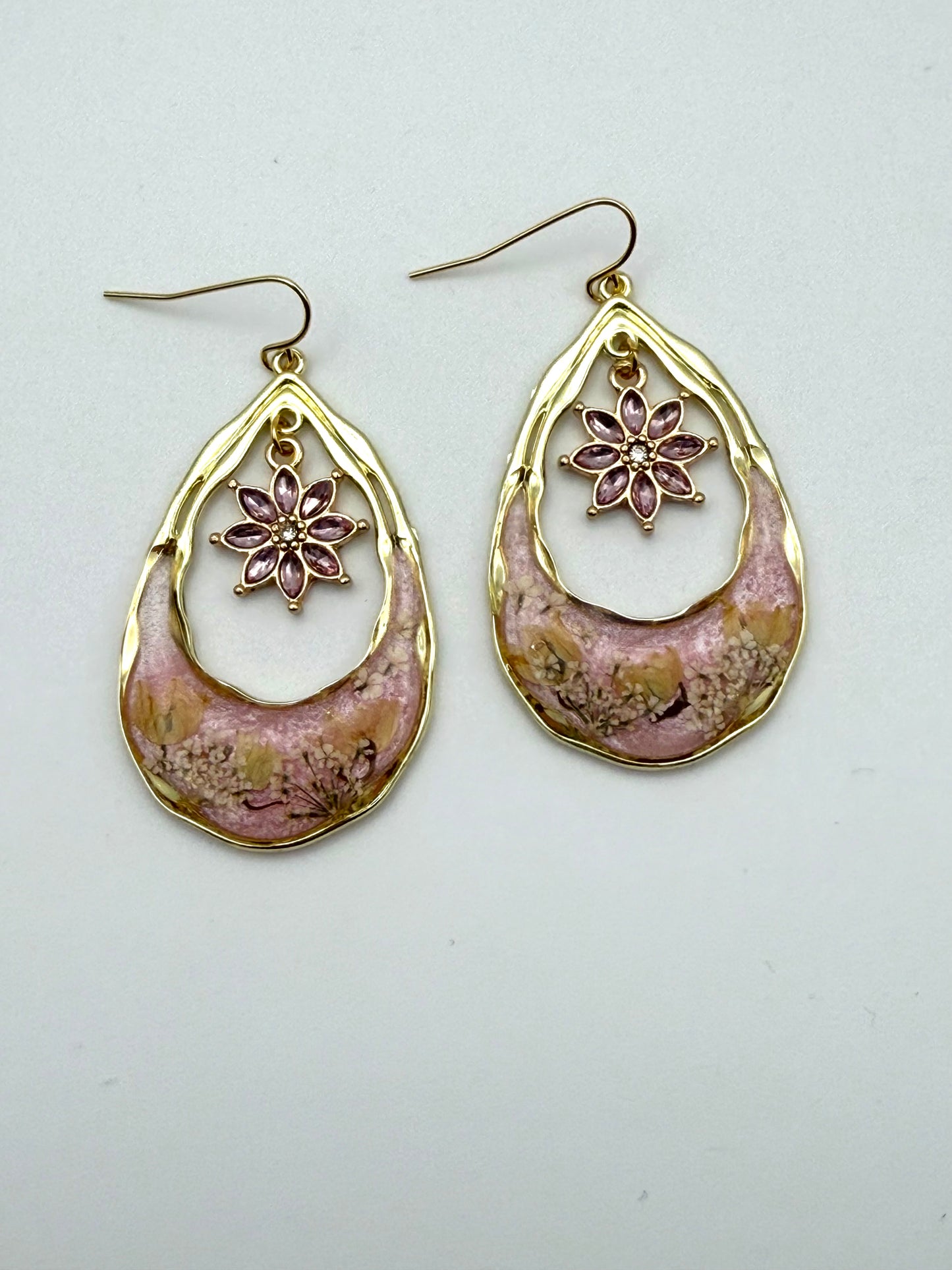 Light Pink Mica Powder, Lily of the Valley, and Queen Anne’s Lace with Pink Flower Charms