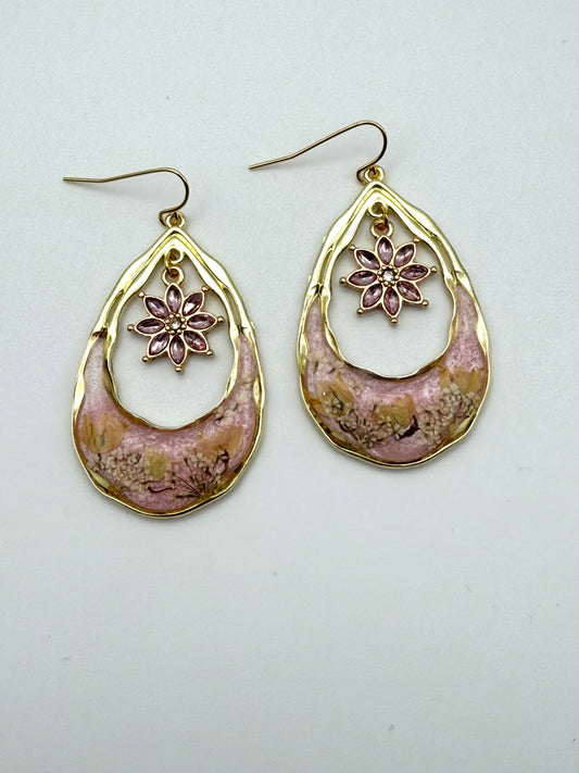 Light Pink Mica Powder, Lily of the Valley, and Queen Anne’s Lace with Pink Flower Charms