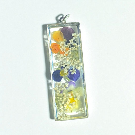 Mixed Pansies Necklace with Queen Anne’s Lace