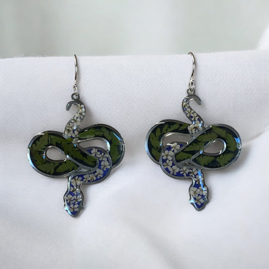 Snake Bezels with Dry Pressed Fern and pieces of Queen Anne’s Lace