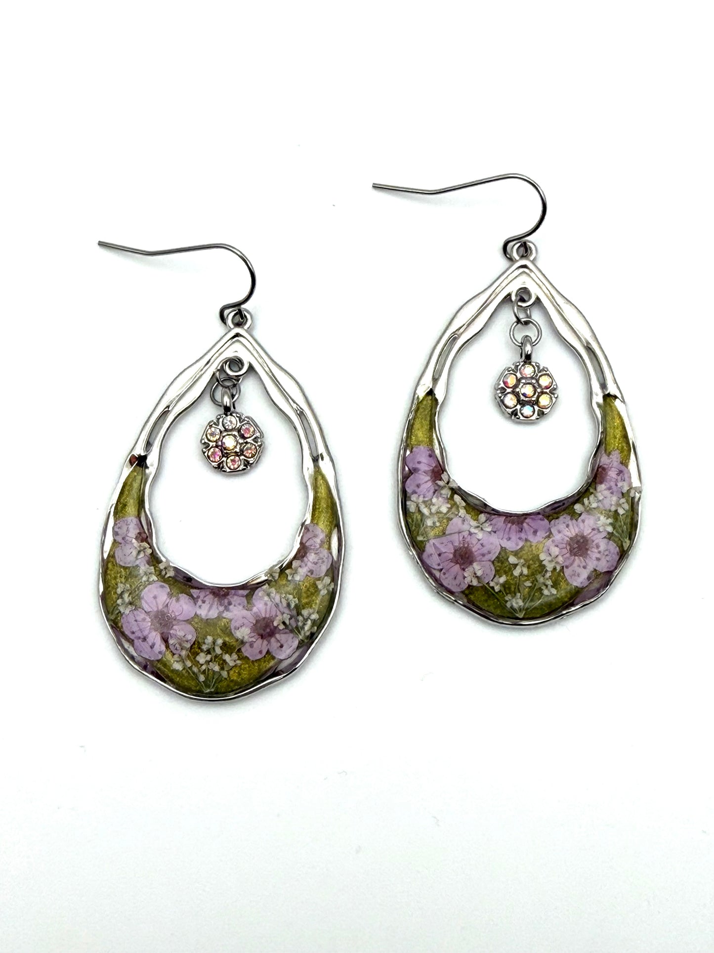 Green Mica Powder with Purple Plum Blossoms, and Queen Anne’s Lace