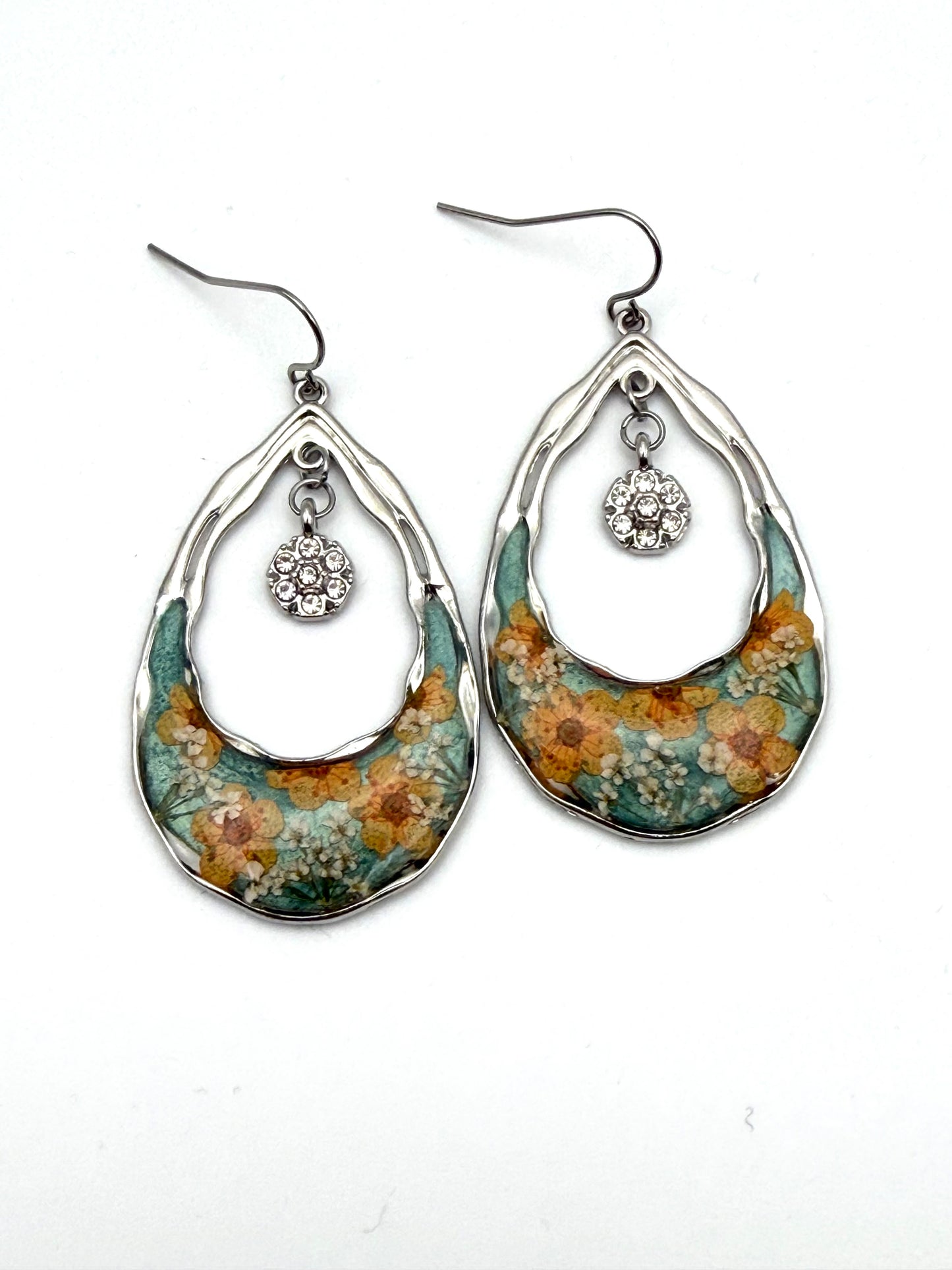 Teal Mica Powder with Orange Plum Blossoms, and Queen Anne’s Lace