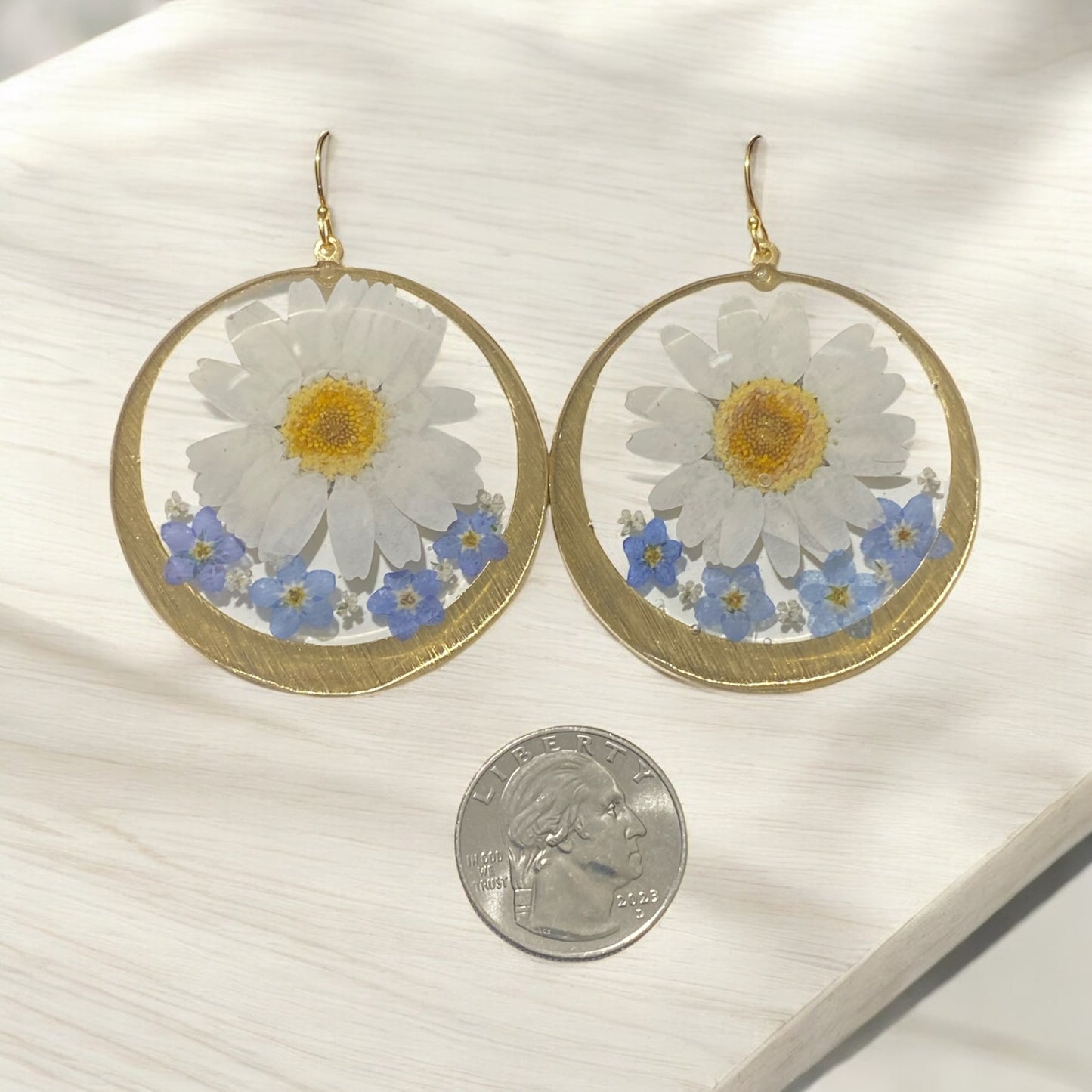 White Daisies and Blue Forget-Me-Nots with pieces of Queen Anne’s Lace