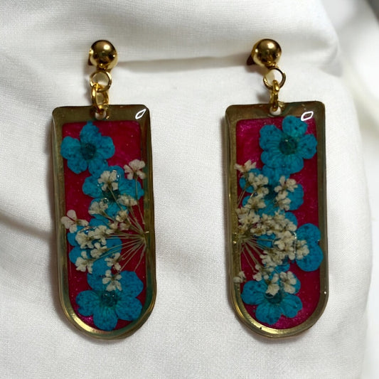 Red/Pink Mica Powder with Queen Anne’s Lace and Lake Blue Plum Blossoms