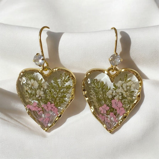 Dry pressed Fern and pieces of Pink and White Queen Anne’s Lace