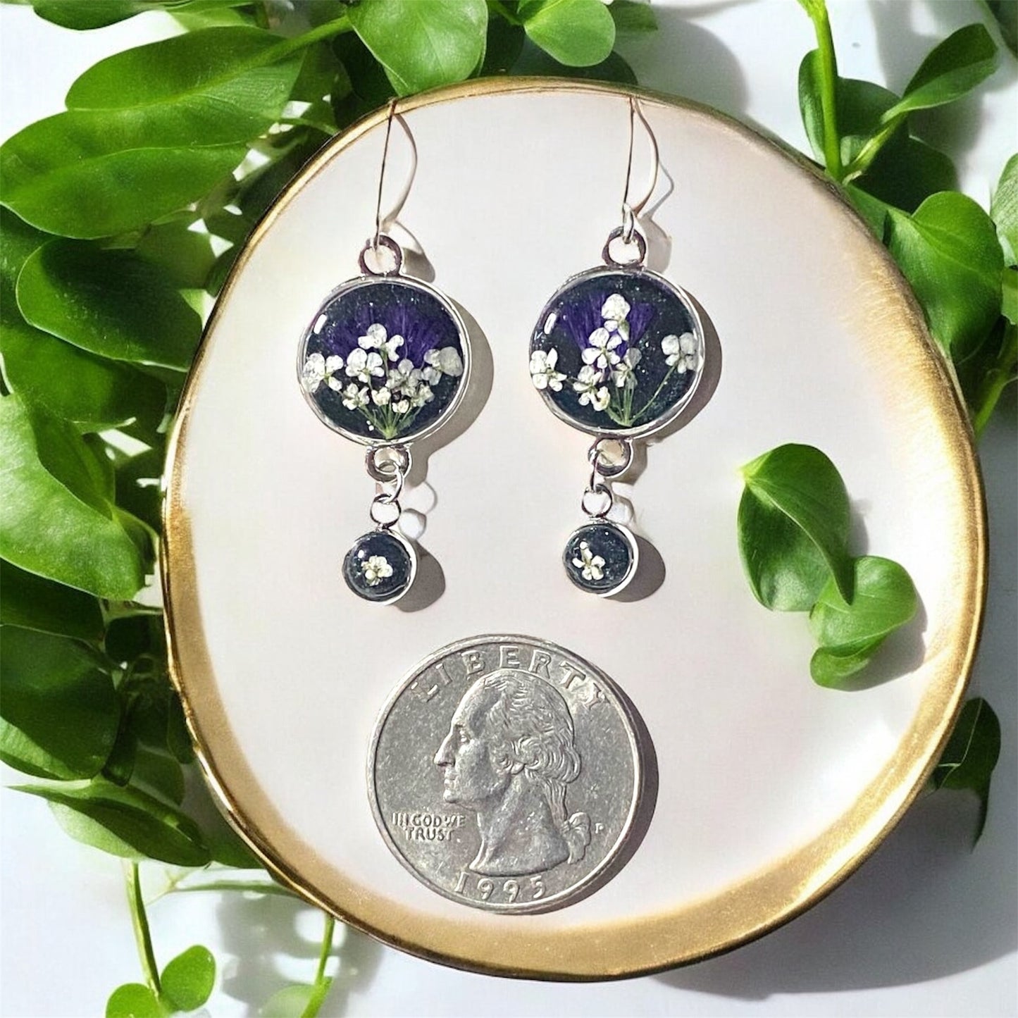 Black Colored Mica Powder (Single) Dangle Earrings with Purple Wild Flower and Queen Anne’s Lace