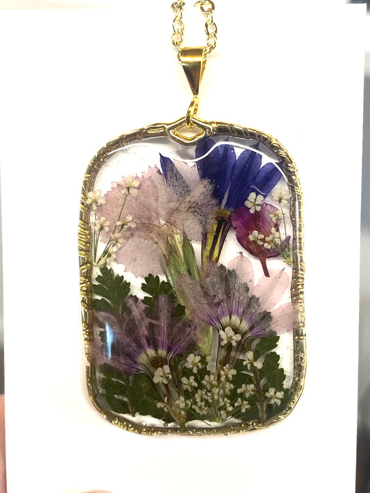 Dry Pressed Fern, Carnation, Blue Fairy Fan, Rapeseed and Queen Anne’s Lace