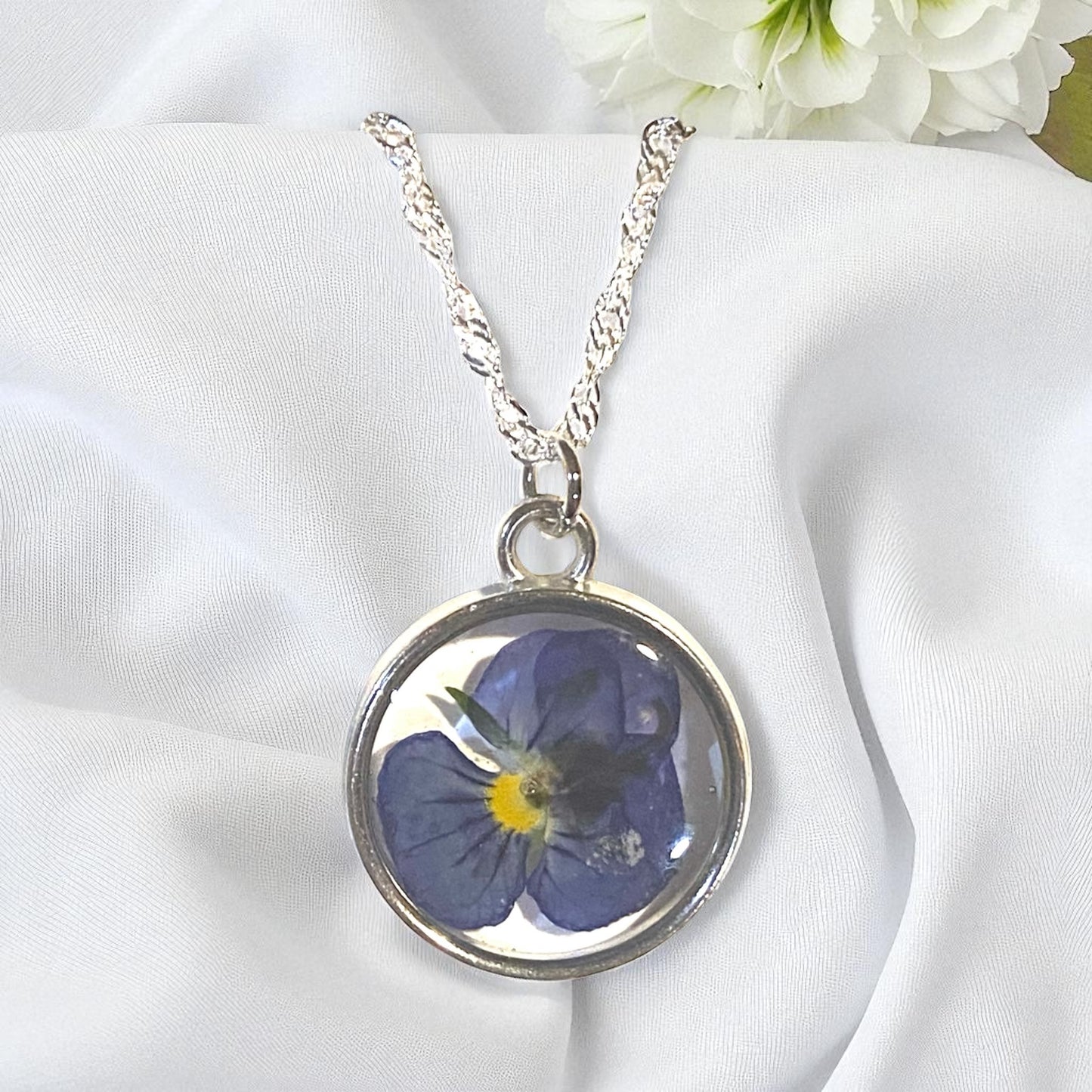 Silver Colored Dainty Necklace with a Pansy