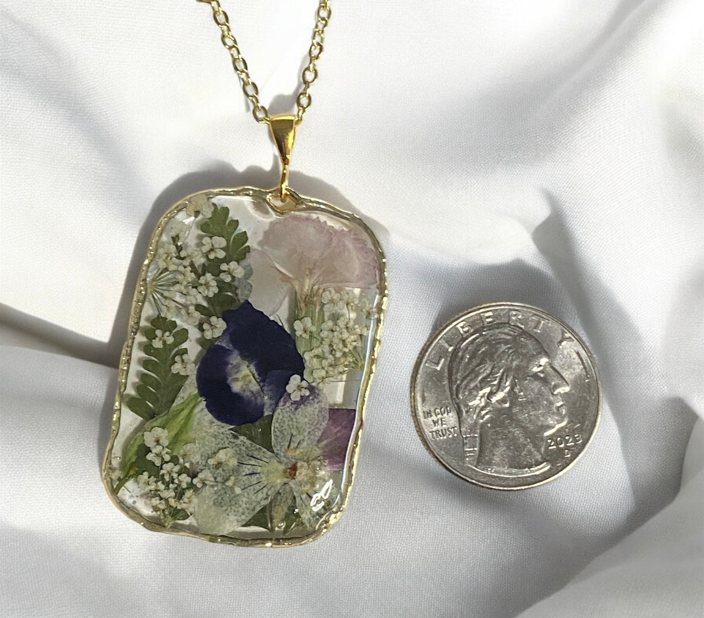Dry pressed Fern, Carnation, Viola, Pansy and Queen Anne’s Lace