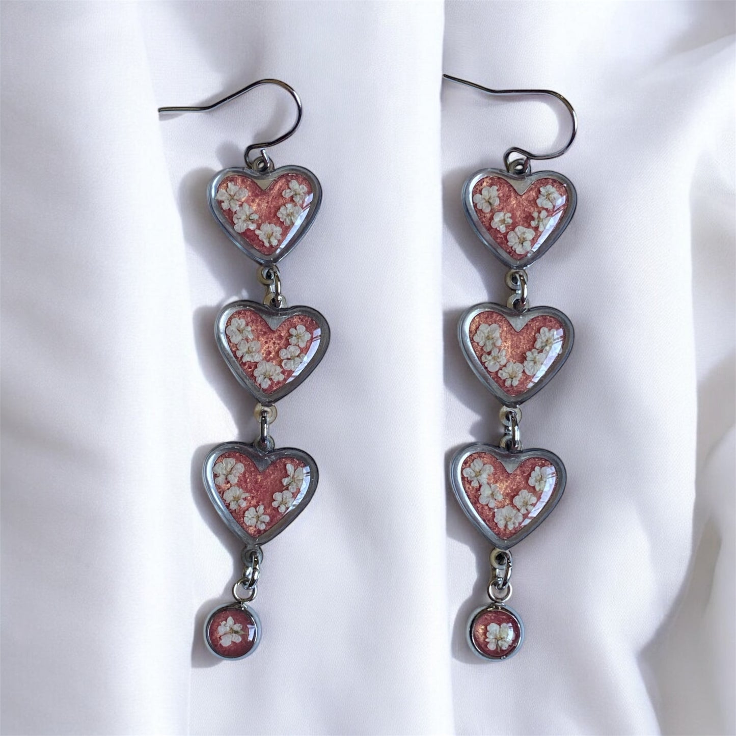 Pink Mica Powder with Pieces of Queen Anne’s Lace Dangle Earrings