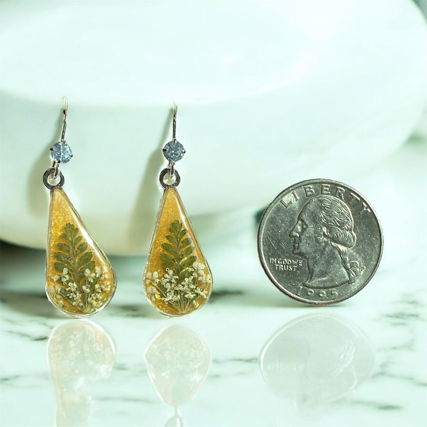 Gold Colored Mica Powder with  Fern and Queen Anne’s Lace