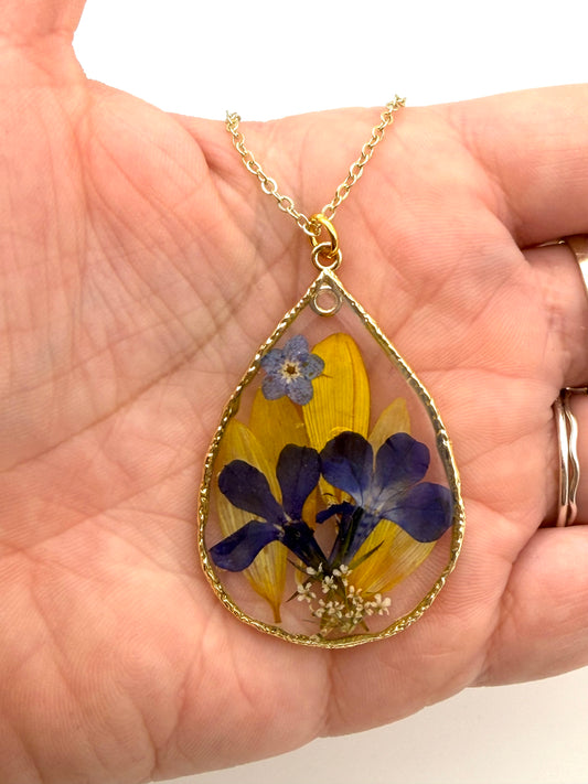 Sunflower Petals, Forget-Me-Nots, Lobelia, and Wild Flowers