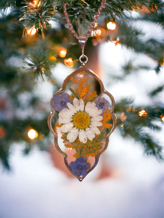 Orange Fern, Daisy and Blue Forget-Me-Not’s Necklace