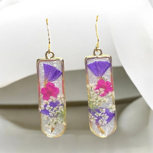 Opal/White Colored Mica Powder with Hot Pink Plum Blossoms, Purple Wild Flower with Queen Anne’s Lacw