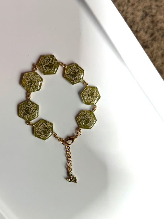 Gold Colored Bracelet with Green Mica Powder and Queen Anne’s Lace