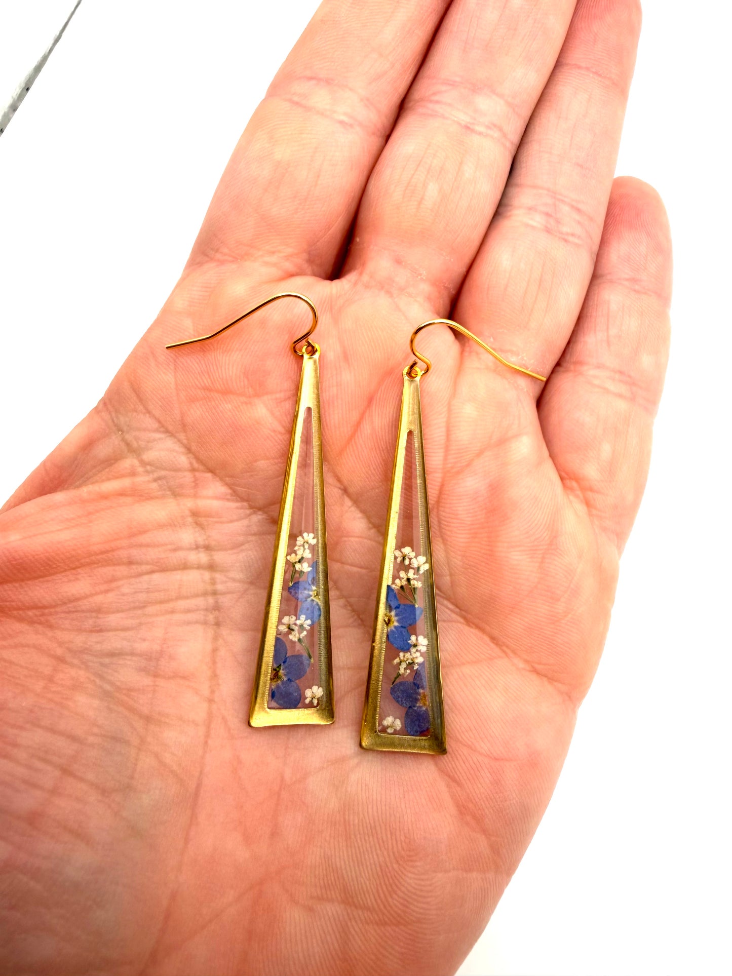 Pieces of Queen Anne’s Lace and Blue Forget-Me-Not