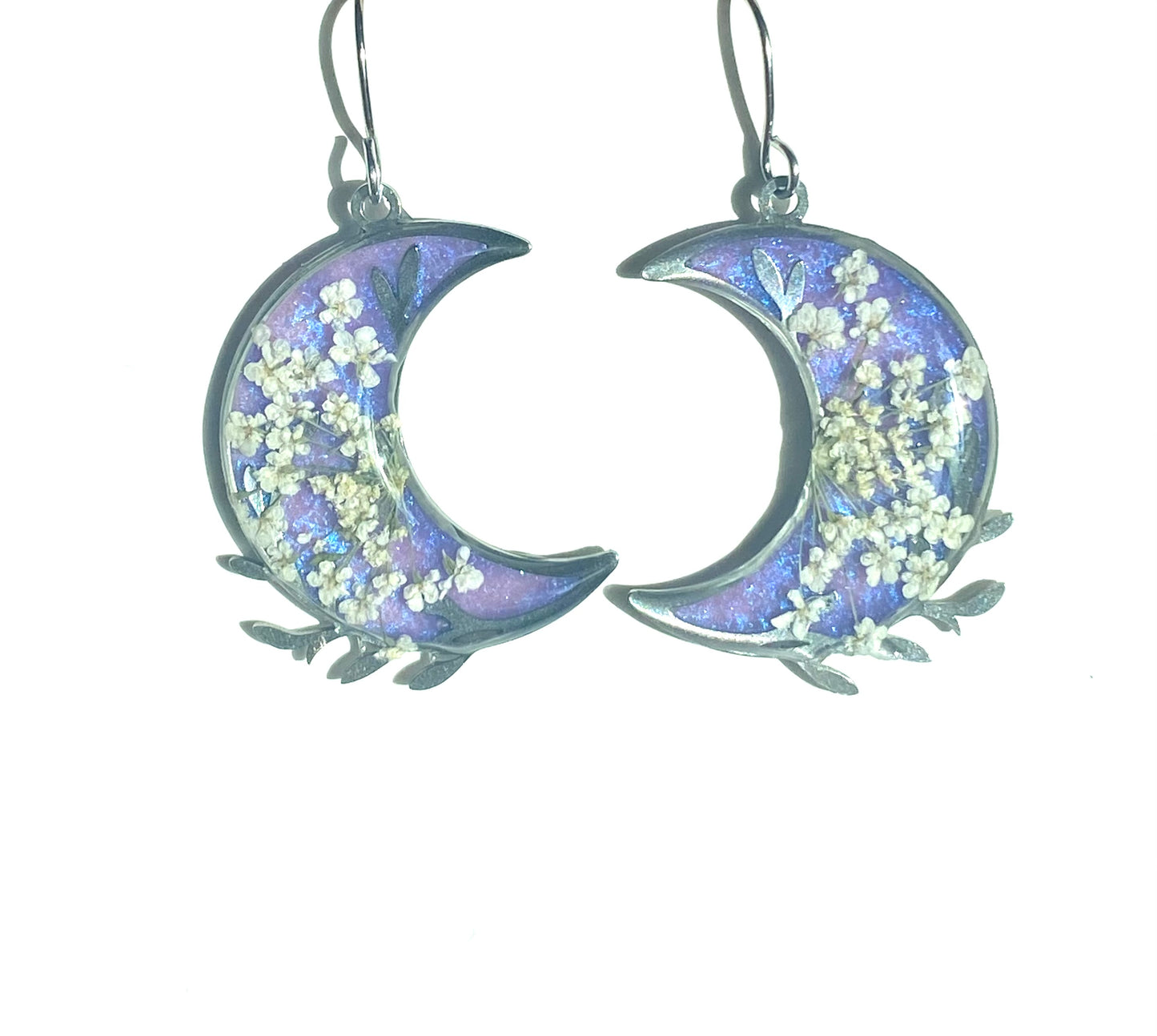 Blue/Purple Mica Powder with Queen Anne’s Lace