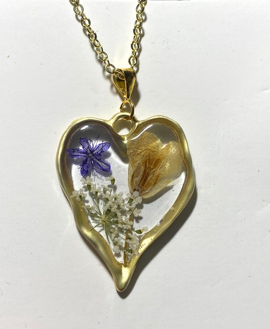 Queen Anne’s Lace with Rapeseed and Blue Beard Necklace