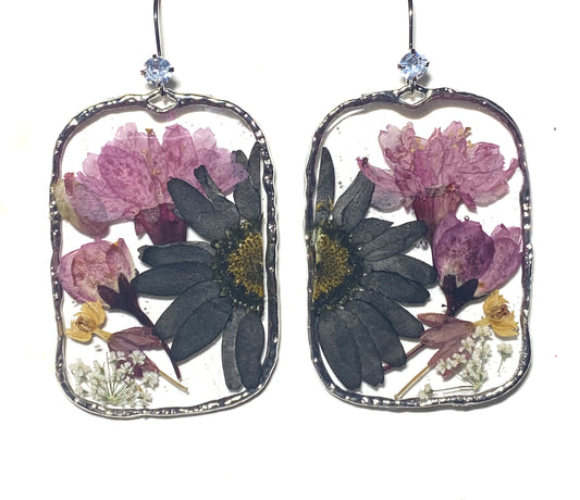 Split Black Daisies, Cherry Blossoms, Crab Apples with Queen Anne’s Lace