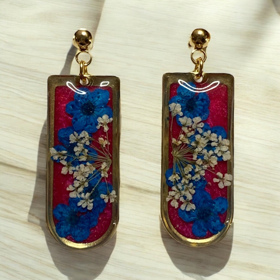 Red/Pink Mica Powder with Queen Anne’s Lace and Blue Colored Plum Blossoms