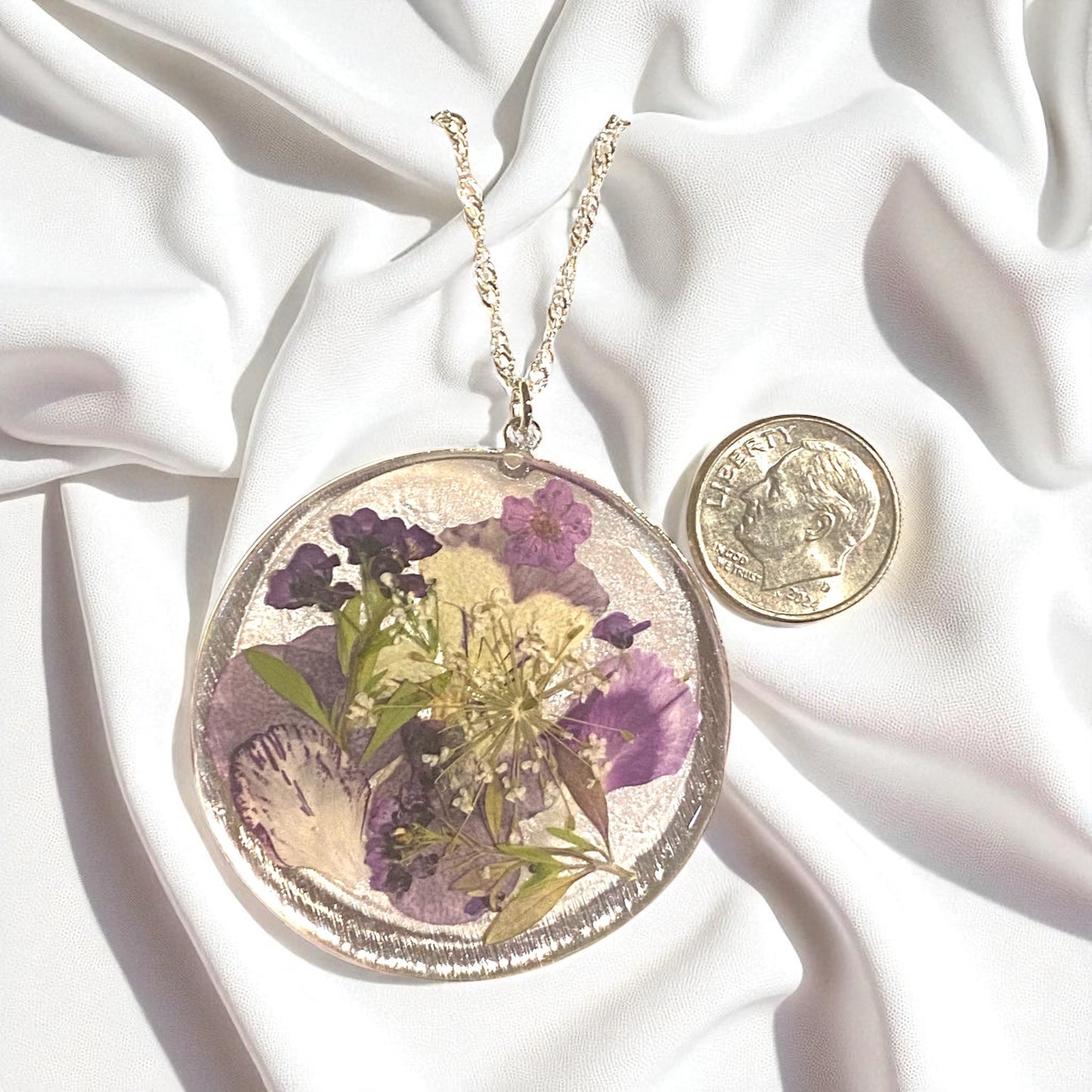 Opal/White Mica Powder with Alyssum, Pansies, Plum Blossoms, Wild Flower, and Queen Anne’s Lace